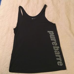 Pure Barre black workout tank. 🖤 Sz L